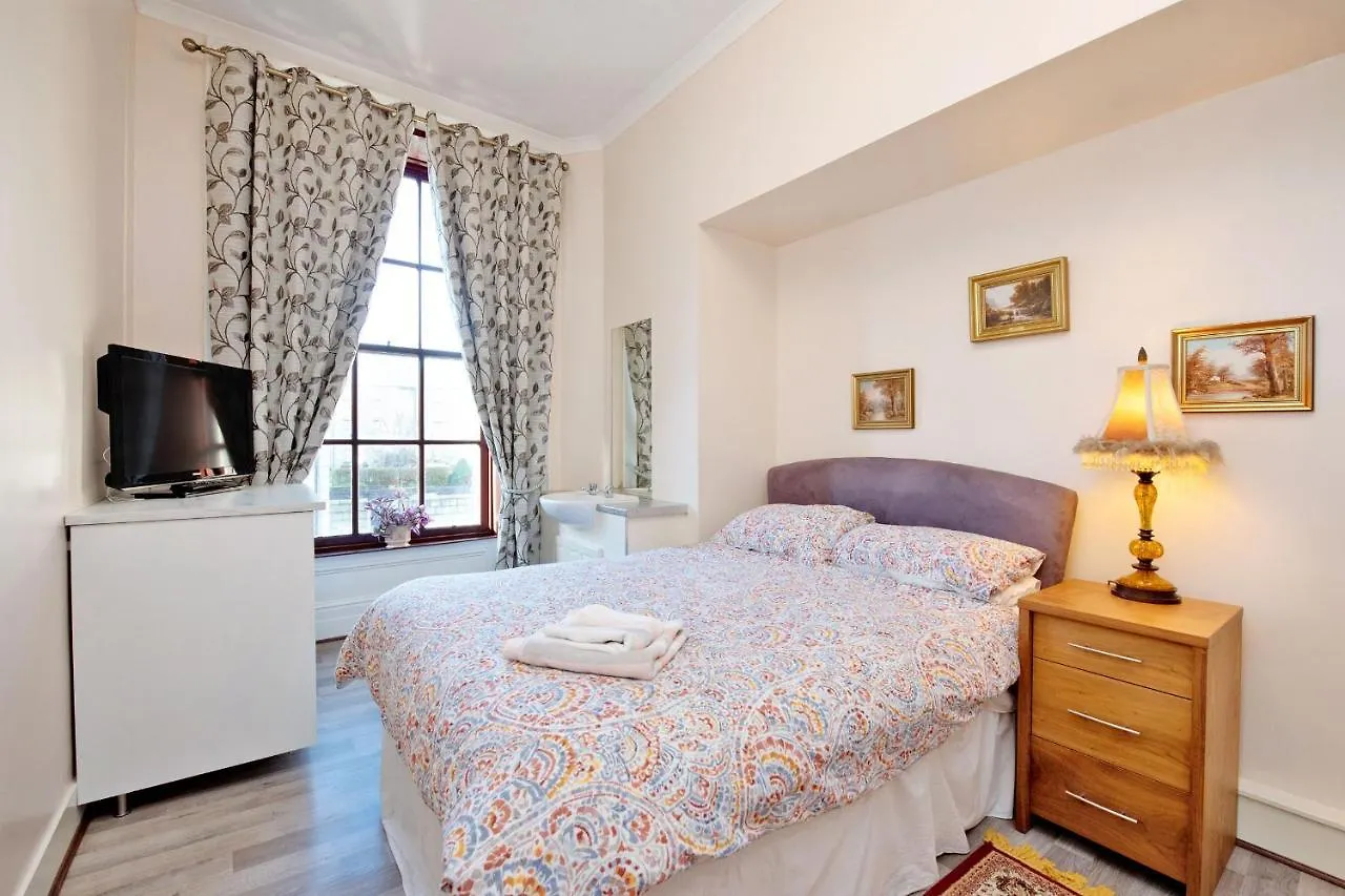 Сasa de vacaciones Villa Grand Mansion 9 Beds Sleeps 17 Parking - Groups Aberdeen Reino Unido