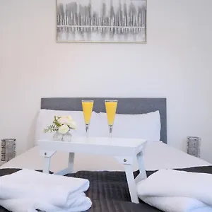 Orange Belgrave Mansions Apartment